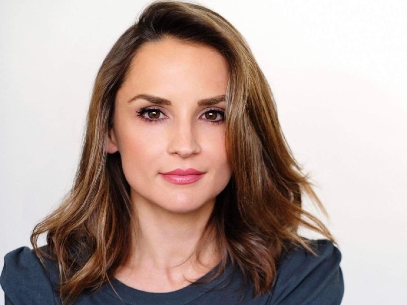 Rachael Leigh Cook