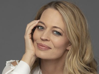 Jeri Ryan